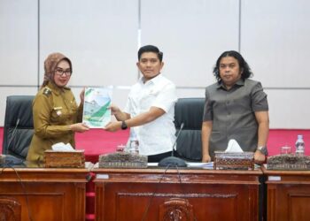 DPRD Bontang Soroti Pelaksanaan APBD TA 2022 melalui Pandangan Umum Fraksi-Fraksi