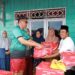 Basri Rase Serahkan Bantuan Bagi Korban Angin Puting Beliung