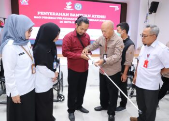 272 Lansia dan Penyandang Disabilitas Dapat Sembako serta Kursi Roda