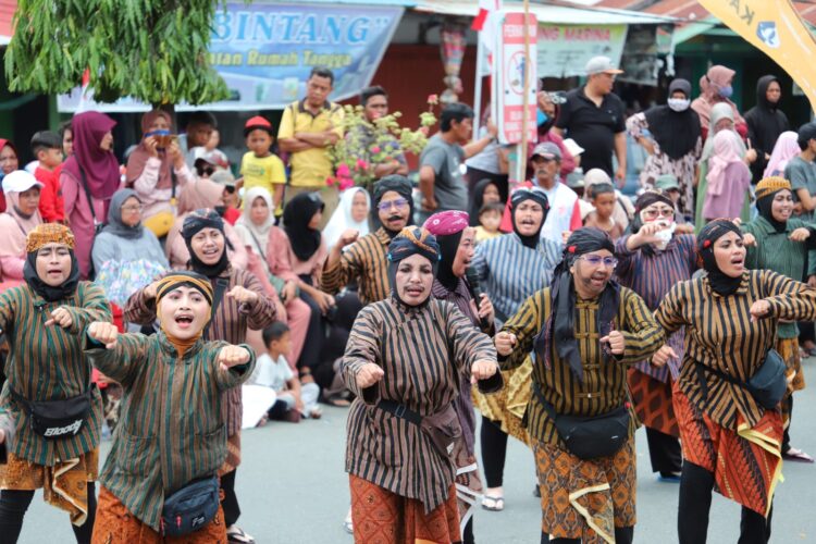 Peringati HUT Kemerdekaan RI, Kelurahan Loktuan Gelar Lomba Karnaval dan Sepeda Hias