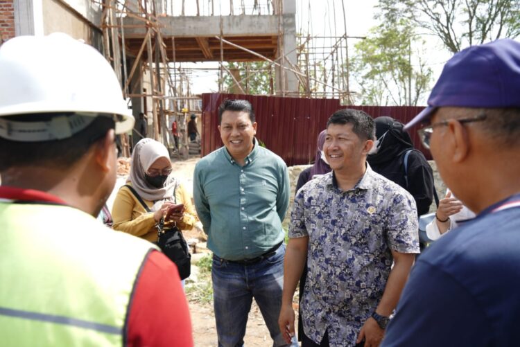 Raking Minta Pekerja Kantor Kelurahan Satimpo Segera Miliki BPJS Ketenagakerjaan