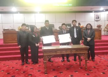 DPRD Kota Bontang Gelar Rapat Paripurna Penyampaian Nota Keuangan APBD 2024: Target Pendapatan Daerah Capai Rp1.972 Triliun