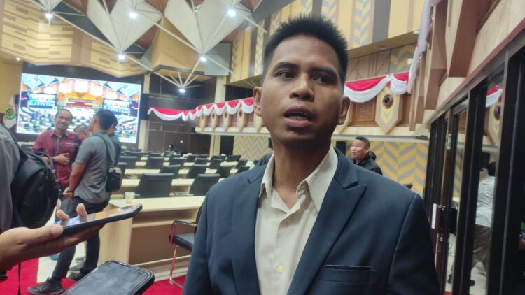 Pemerintah Provinsi Kaltim Didesak untuk Mediasi Permasalahan Akses Listrik