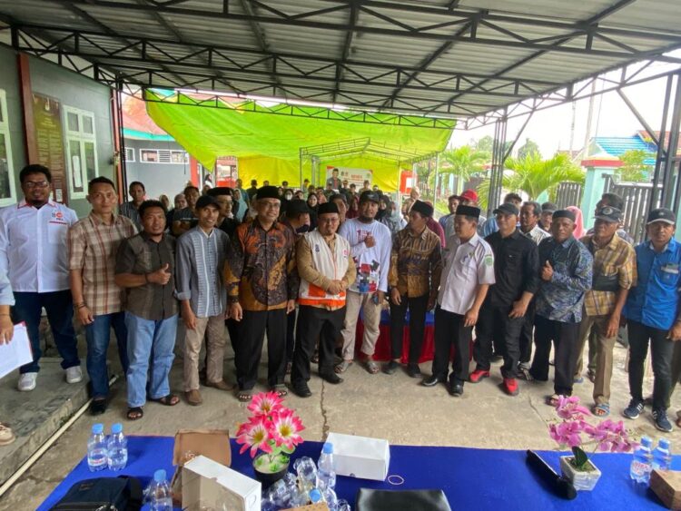 Ali Hamdi Reses, Warga Muara Badak Keluhkan Infrastruktur Jalan Hingga Fasum