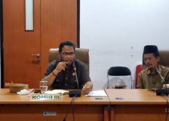 Amir Tosina Geram Lurah Bontang Kuala Mangkir RDP Sengketa Lahan