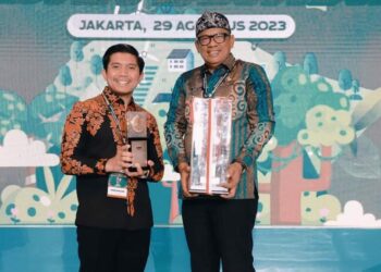 Ketua DPRD Raih Penghargaan Nirwasita Tantra dari KLHK, Bukti Komitmen Terhadap Lingkungan