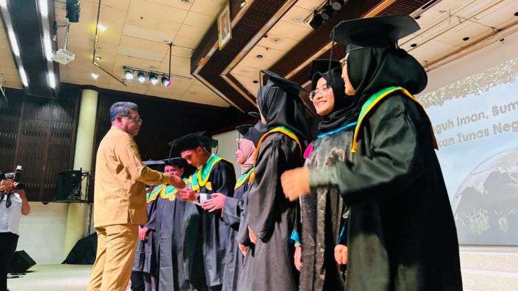 Berikan “Hadiah” Kepada Penghafal Al-Qur’an dan Kitab, Basri: Motivasi Bagi Pelajar