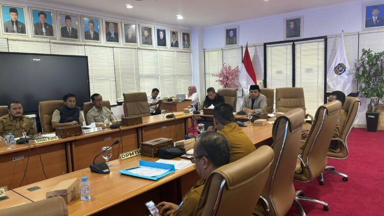 Agus Haris Sayangkan Dokumen Amdal Tak Merujuk pada Perda Alihdaya dan Perda Perekrutan dan Penempatan Tenaga Kerja Bontang