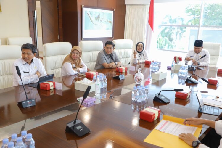 Wali Kota Bontang Sambangi Gubernur Kaltim, Bahas Sinkronisasi Program dan Visi Misi Daerah