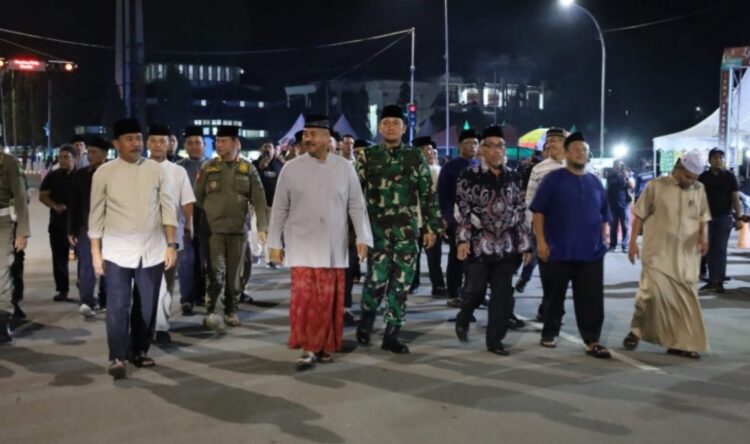 Bupati Kukar Edi Damansyah Lepas Lomba Takbir Keliling Sambut Idul Fitri 1446 H, Ratusan Kendaraan Meriahkan Malam Kemenangan