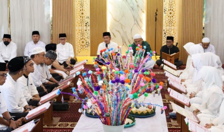 Semarak Nuzulul Quran, Sekretariat DPRD Kukar Khatamkan Al-Qur’an dan Gelar Buka Puasa Bersama