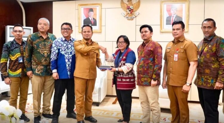 Gubernur Harum Siap Bantu PLN Wujudkan Desa Berlistrik di Seluruh Kaltim