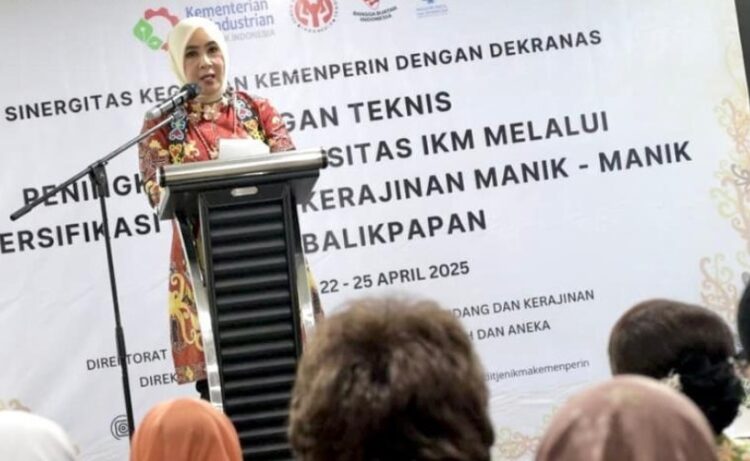 Bimtek Manik-Manik di Balikpapan, Tri Tito Karnavian Dorong Inovasi Produk Kerajinan Lokal