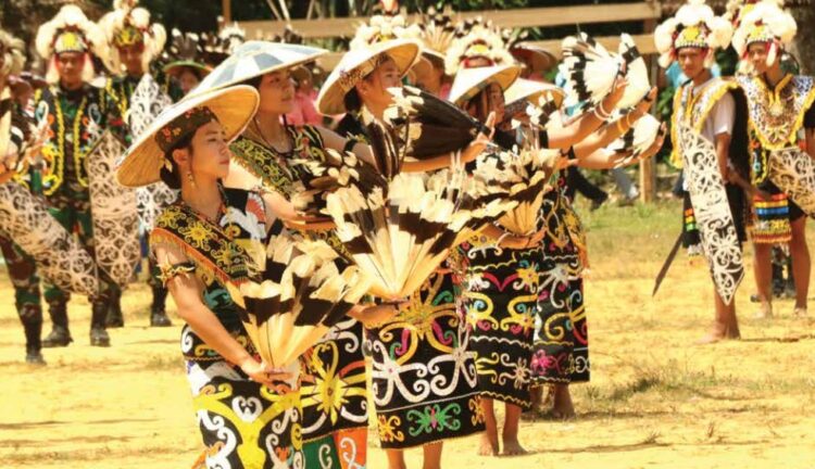 IPM Mahulu dan Kubar Terendah di Kaltim, Ekti Imanuel Dorong Afirmasi Pendidikan ke Unmul