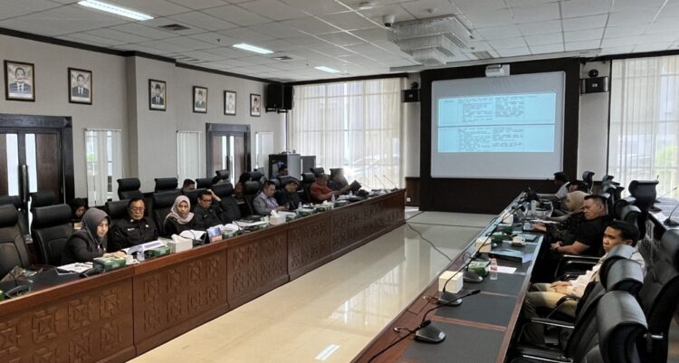 DPRD Kaltim Soroti Kesenjangan Pendidikan dan Strategi PAD di RPJMD Baru
