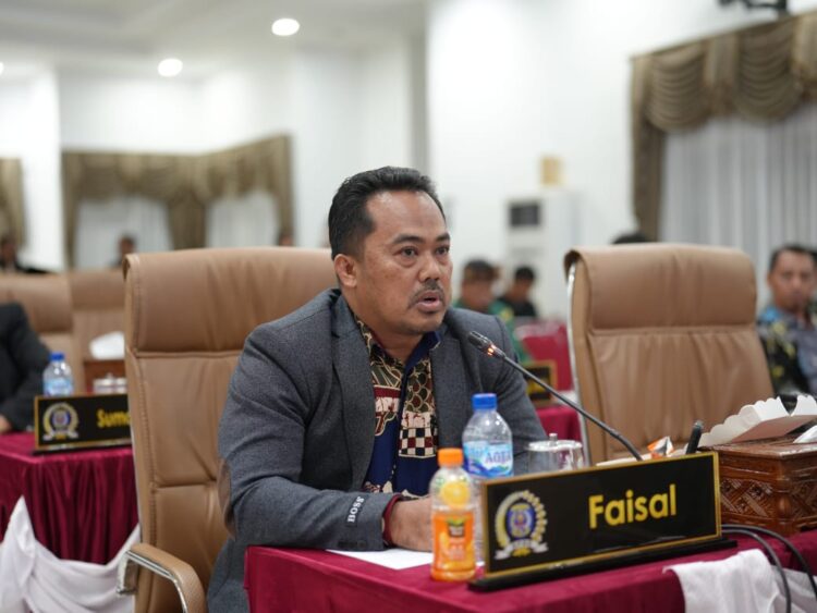 Faisal Minta Disdikbud Bontang Tak Paksa Siswa Kurang Mampu Beli Baju Baru