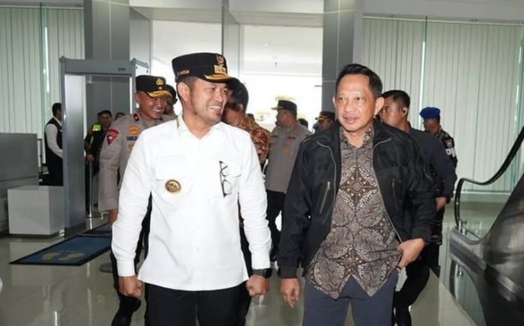 Gubernur Harum Sambut Kedatangan Mendagri Tito di Balikpapan, Tekankan Kaltim sebagai Magnet Nasional