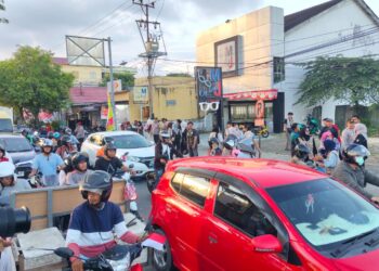 Meriahkan Dirgayahu ke-80 RI, Polsek Bontag Selatan Bagi Bendara dan Sovenir Kemerdekaan