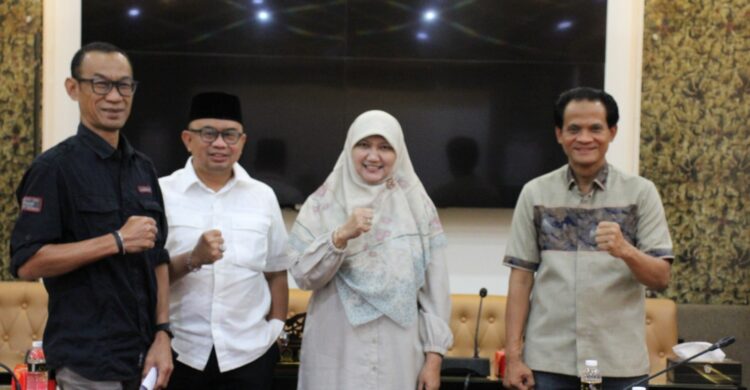 Banmus DPRD Kaltim Dalami Efektivitas Penjadwalan Agenda dalam Kunjungan ke DPRD Jatim