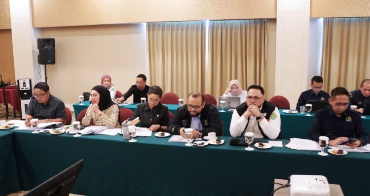 DPRD Kaltim Tekan Validasi Pajak Alat Berat dan Kendaraan, Komisi II Gelar Rapat Lintas Sektor di Balikpapan