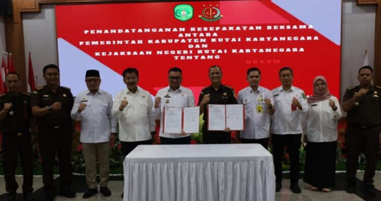 Pemkab Kukar Teken Kesepakatan Bersama dengan Kejaksaan Negeri Tingkatkan Tata Kelola Pemerintahan