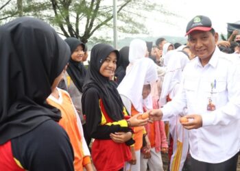 Pemkab Kukar Gelar Gerakan Pangan Murah, Warga Antusias Memburu Kebutuhan Pokok