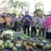 Desa Mulawarman Serahkan Seserahan Hasil Bumi ke Bupati Kukar, Simbol Syukur atas Panen Melimpah