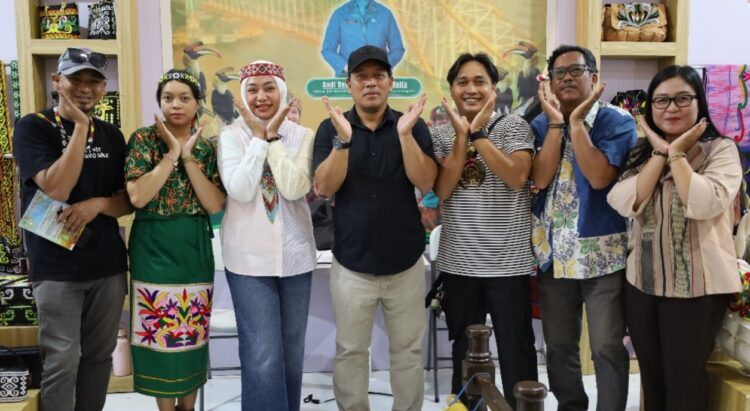 IKM Kukar Raup Omzet Puluhan Juta di Festival Dekranas Nasional Balikpapan