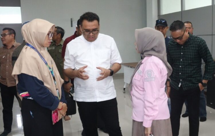 Bupati Kukar Tinjau Puskesmas Kembang Janggut, Pastikan Layanan Publik dan MTB Berjalan