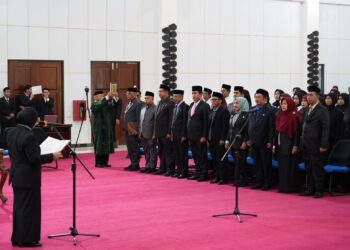 Wali Kota Bontang Lantik 8 Pejabat Baru, Abdu Safa Muha Resmi Pimpin Disdikbud