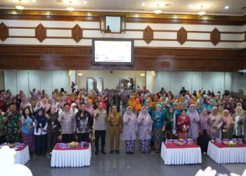 Hadir di Peringatan Hari Ibu ke-97, Bupati Ardiansyah: Perempuan Pilar Keluarga