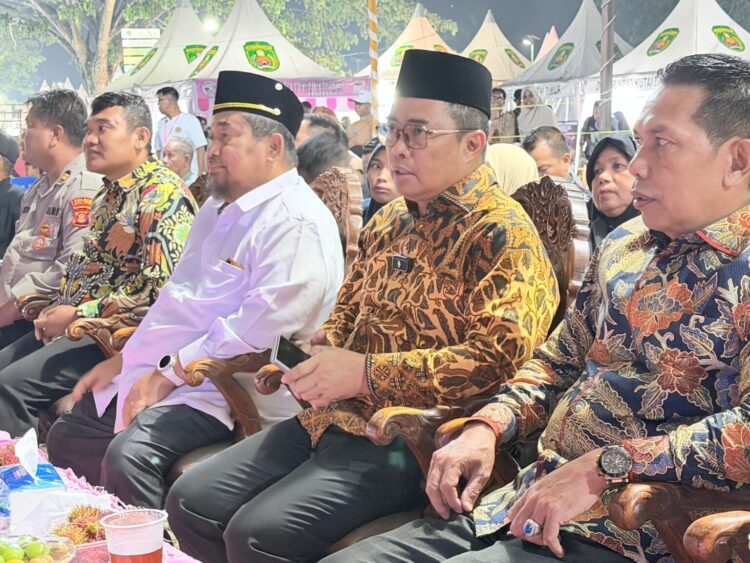 Buka Pesta Adat Pelas Tanah ke-10, Wabup: Pemuda Jaga Warisan Budaya