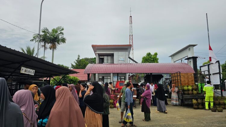 Wartek-In di Bulan Ramadan Diserbu Warga Bontang Lestari, Sembako Ludes Diburu